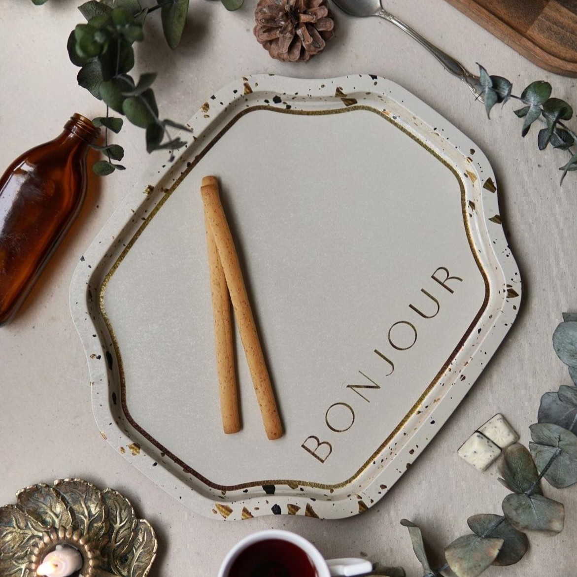 Curved wavy edge Tray  278x332 mm Terrazzo Cream