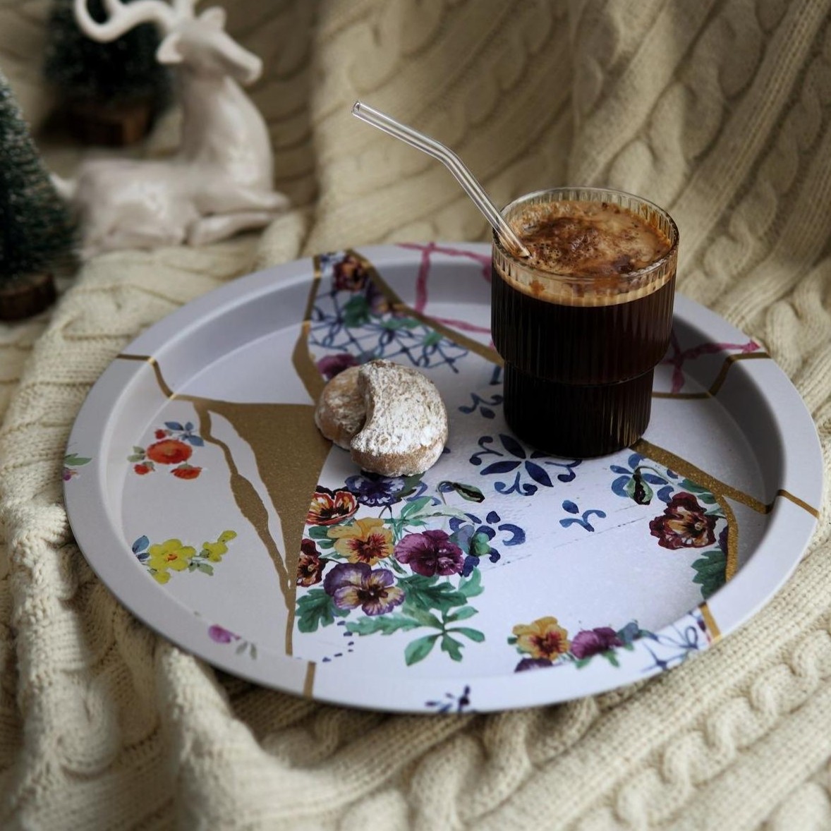 Ø315 mm Round Metal Tray  Kintsugi Gold vein Flower 