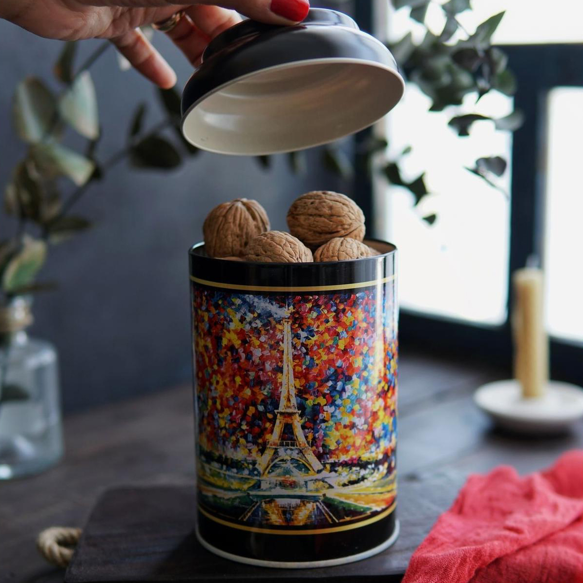 Ø105 x 150 mm  Round Metal Tin – 1.2L with Dome Lid Afremov Paris