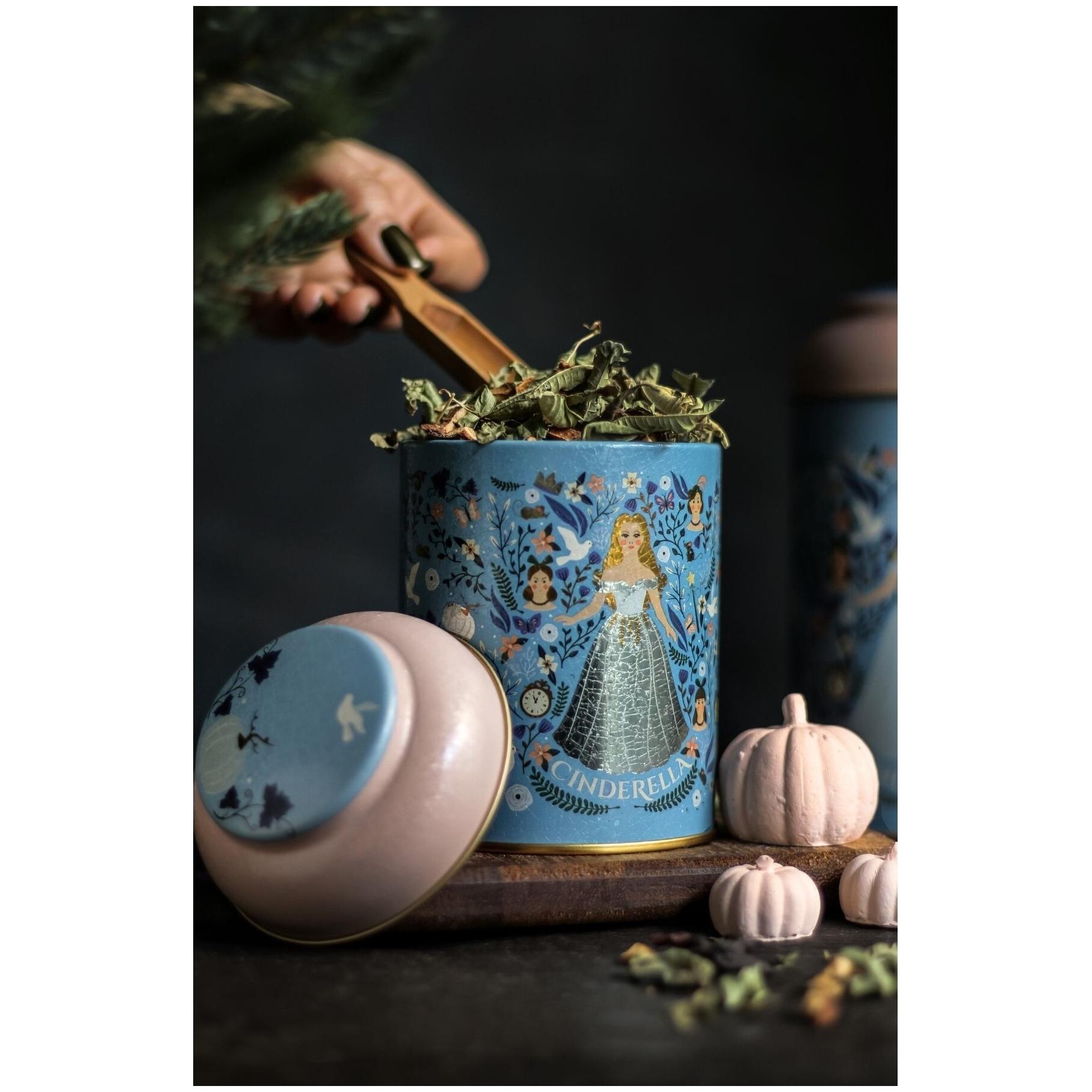 Ø90 x 110 mm  Round Metal Tin – 0.6L with Dome Lid Cinderella Themed